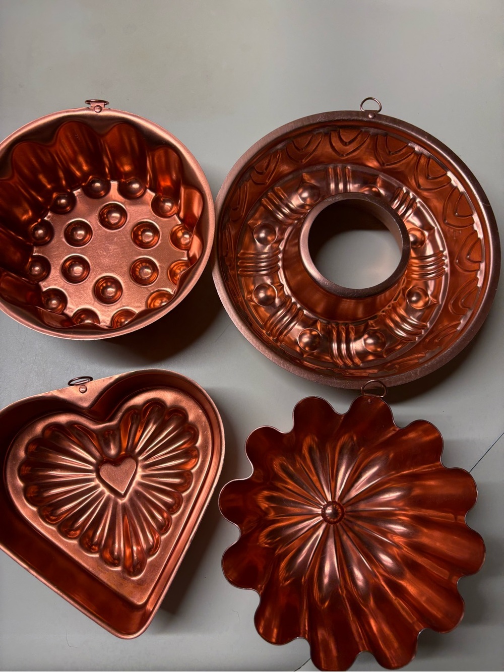 Vintage pink Copper-Colored Decorative Bundt & Jello Mold Set - Home Kitchen